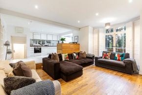 Spacious 3-Bed Archway Duplex w/ Garden
